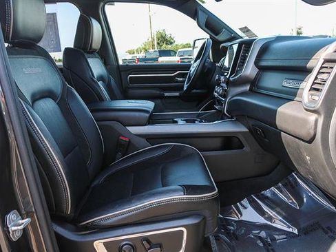 Used 2024 RAM 1500 Laramie image 17