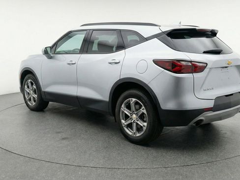 Used 2025 Chevrolet Blazer LT FWD image 6