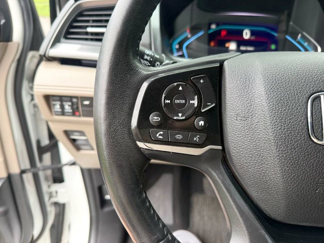 Used 2023 Honda Odyssey Elite image 21