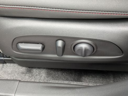 New 2026 Chevrolet Trax RS w/ Driver Confidence Package image 11