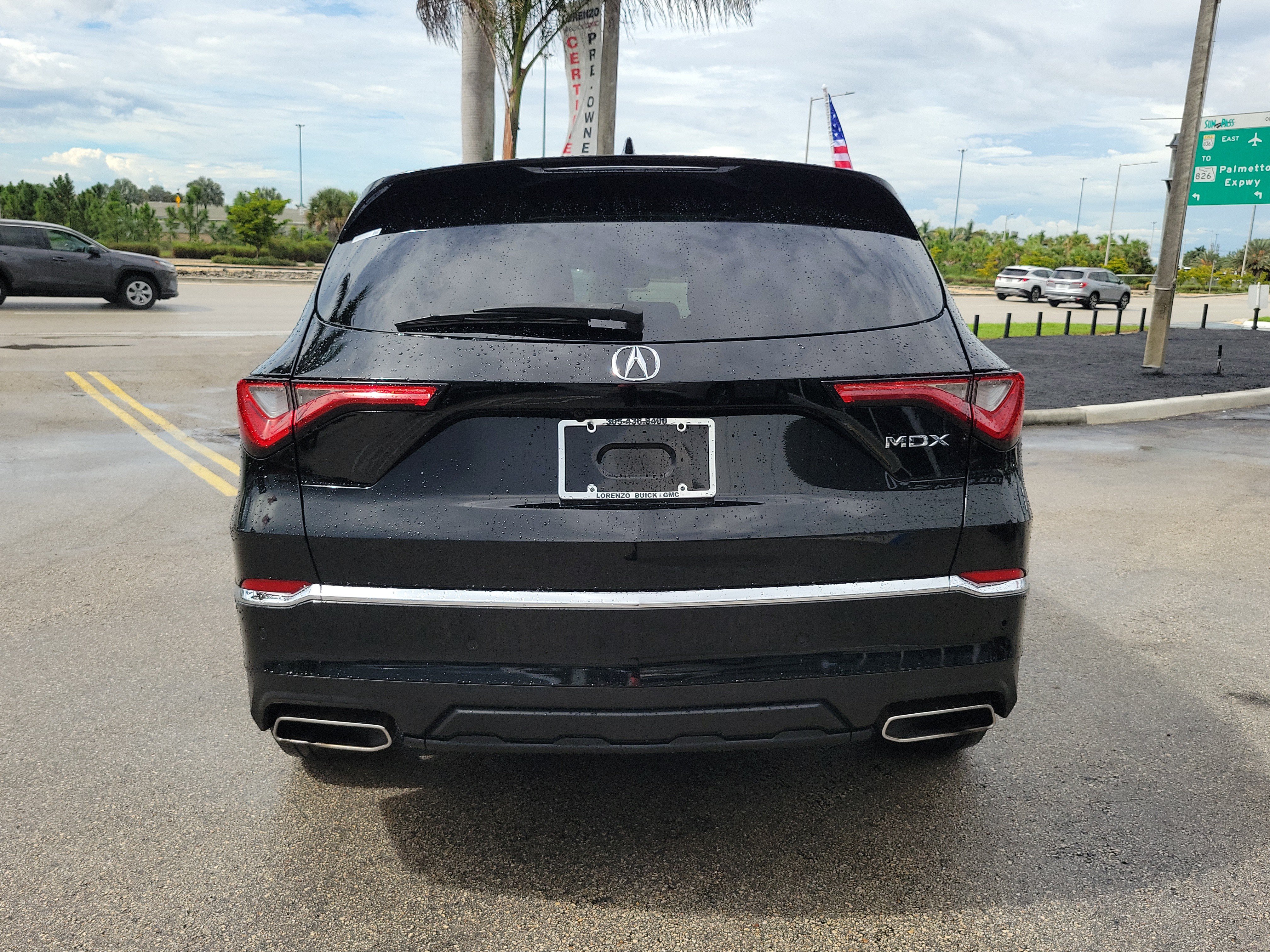 Used 2023 Acura MDX w/ Technology Package FWD image 6