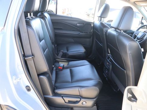 Used 2022 Honda Pilot Touring image 31