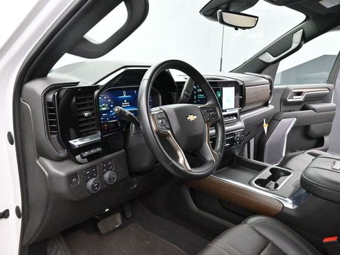 Used 2024 Chevrolet Silverado 2500 High Country w/ Technology Package AWD/4WD image 13