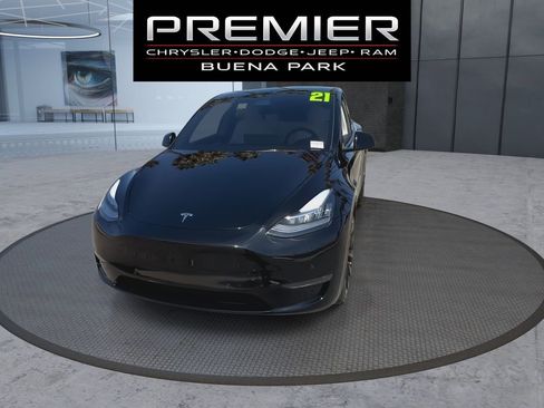 Used 2021 Tesla Model Y Long Range AWD/4WD image 3