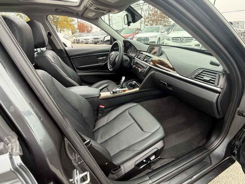 Used 2015 BMW 320i xDrive Sedan image 12