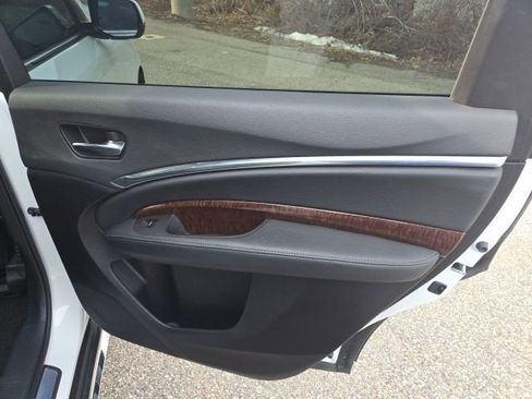 Used 2018 Acura MDX SH-AWD w/ Technology Package image 12