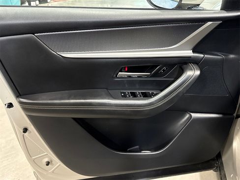 Used 2024 MAZDA CX-90 Plug-In Hybrid w/ Preferred image 7