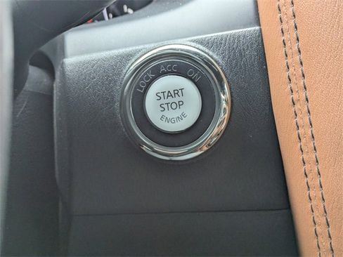 Used 2022 INFINITI QX80 Sensory w/ Cargo Package image 39