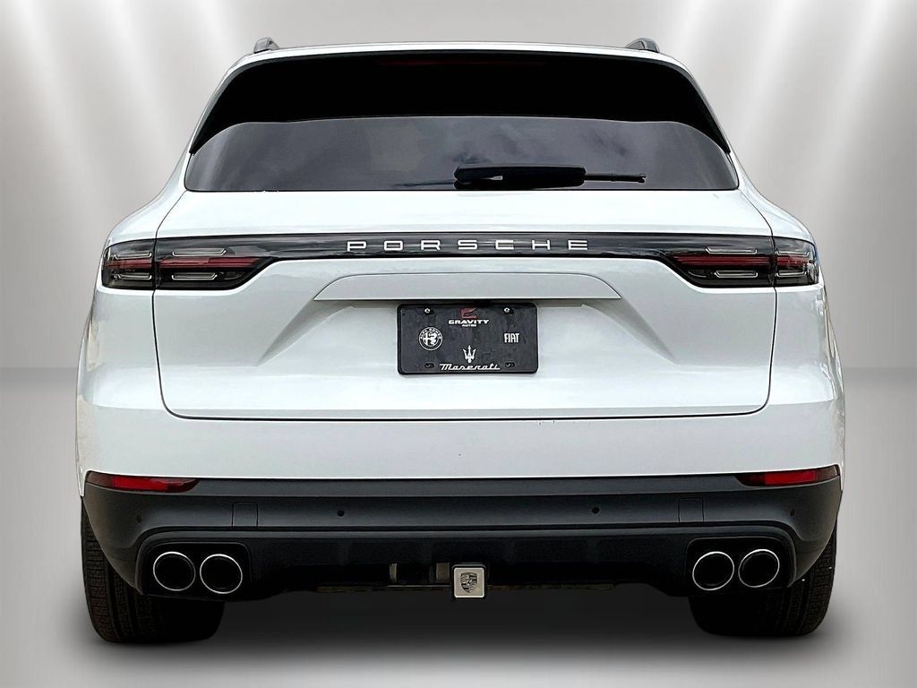 Used 2022 Porsche Cayenne AWD/4WD image 5