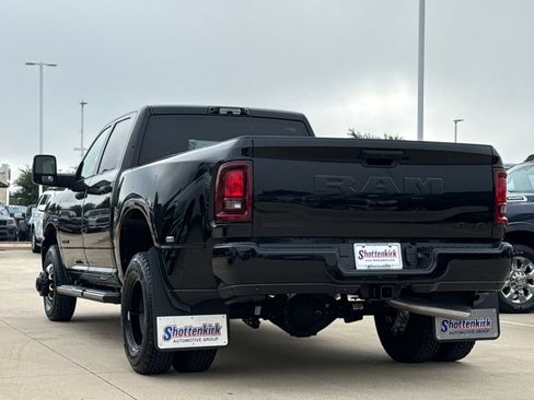 New 2026 RAM 3500 Big Horn AWD/4WD image 7