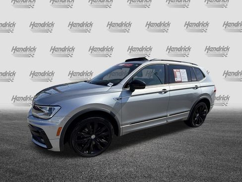Used 2021 Volkswagen Tiguan SE R-Line FWD image 5