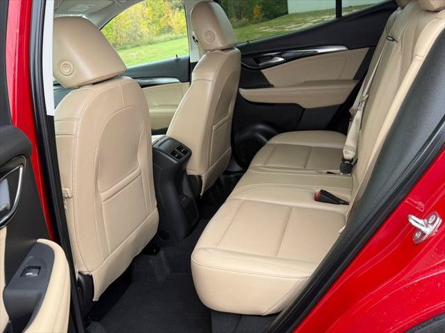 Used 2025 Buick Envision Preferred AWD/4WD image 8