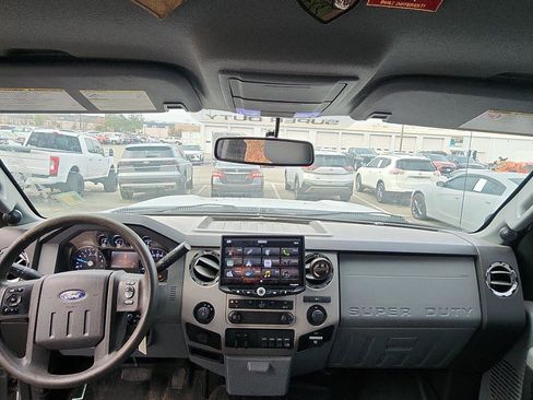 Used 2015 Ford F250 XLT w/ XLT Value Package image 18