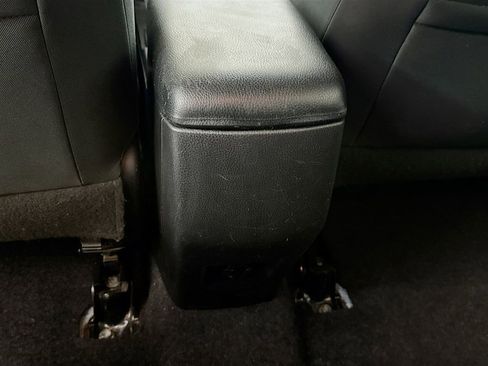 Used 2016 Toyota RAV4 LE image 23