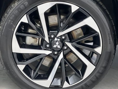 Used 2024 Mitsubishi Outlander SE image 75