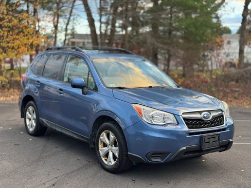 Used 2015 Subaru Forester 2.5i Premium w/ All-Weather Package image 3