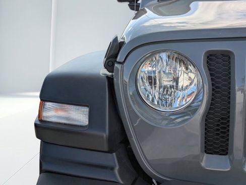 Used 2021 Jeep Wrangler Sport S image 8