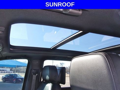 Used 2024 GMC Yukon Denali w/ Advanced Technology Package image 5