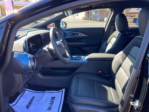 New 2026 Chevrolet Equinox EV LT w/ Convenience Package II AWD/4WD image 3