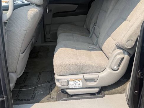 Used 2016 Honda Odyssey SE image 15