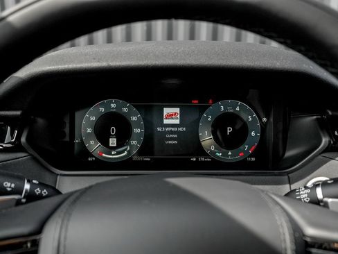 New 2026 Land Rover Range Rover Velar S image 12