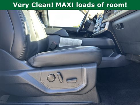 Used 2023 Ford Expedition Max XLT image 15