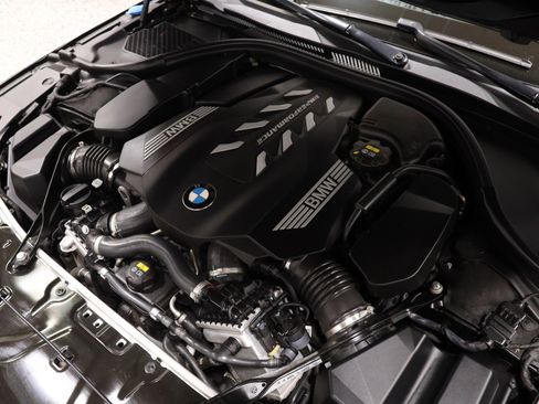 Used 2019 BMW M850i xDrive Coupe w/ Comfort Seating Package AWD/4WD image 17