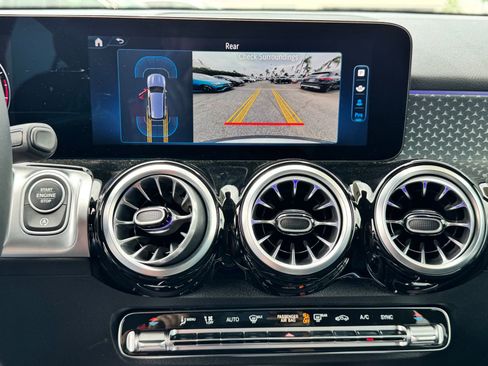 New 2025 Mercedes-Benz GLB 250 image 25