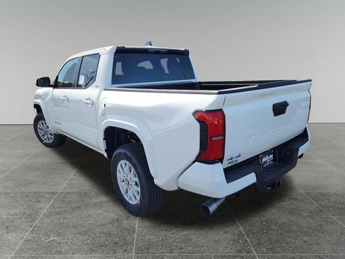 New 2026 Toyota Tacoma SR5 AWD/4WD image 5