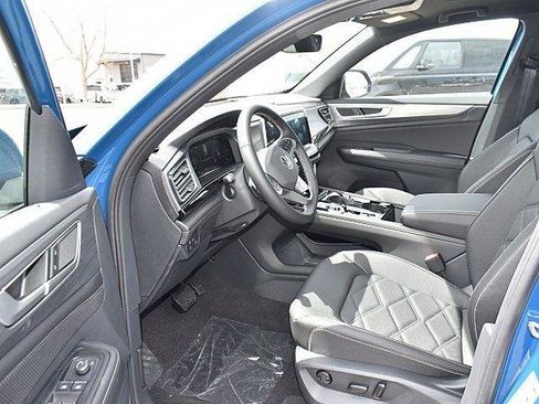 New 2025 Volkswagen Atlas Cross Sport SE image 7