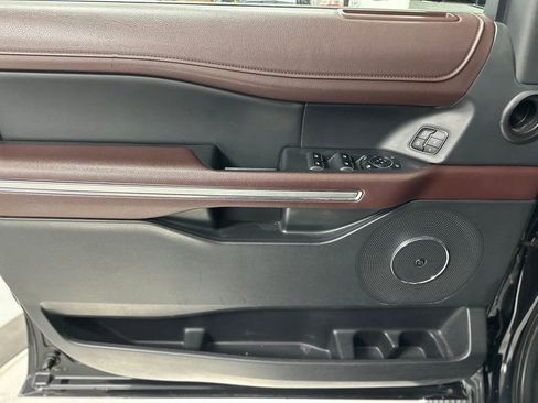 Certified 2023 Ford Expedition Limited image 17