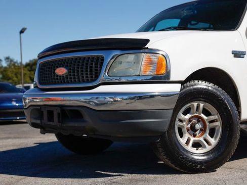 Used 2002 Ford Expedition XLT image 29