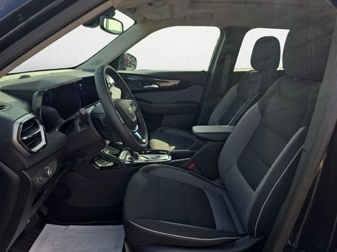 New 2026 Chevrolet TrailBlazer LT w/ Convenience Package AWD/4WD image 9