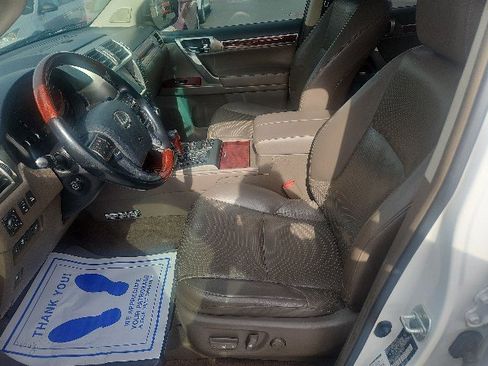Used 2013 Lexus GX 460 Premium image 10
