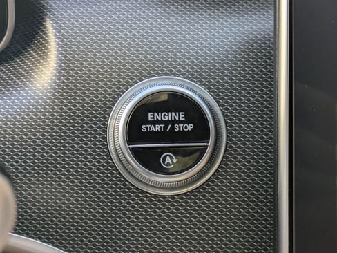 Used 2024 Mercedes-Benz C 300 Sedan image 30