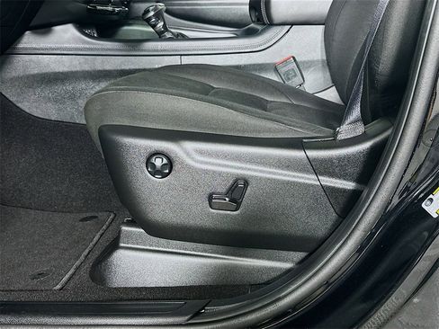 Used 2024 Dodge Durango SXT w/ SXT Blacktop Group image 23