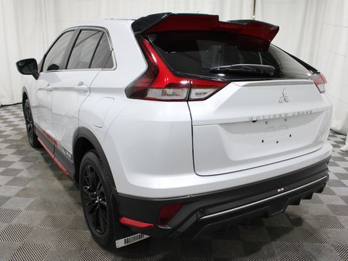 Used 2023 Mitsubishi Eclipse Cross LE AWD/4WD image 31