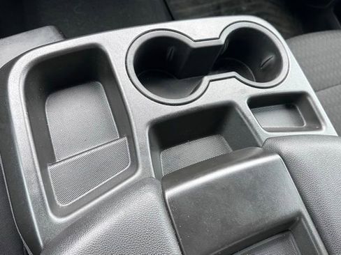 Used 2022 Chevrolet Silverado 1500 LT AWD/4WD image 24