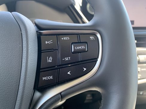 Certified 2025 Lexus ES 350 w/ Premium Package image 20