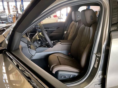 New 2026 BMW 530i w/ M Sport Package image 9