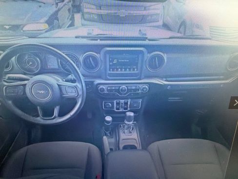 Used 2022 Jeep Wrangler Unlimited Sport AWD/4WD image 11