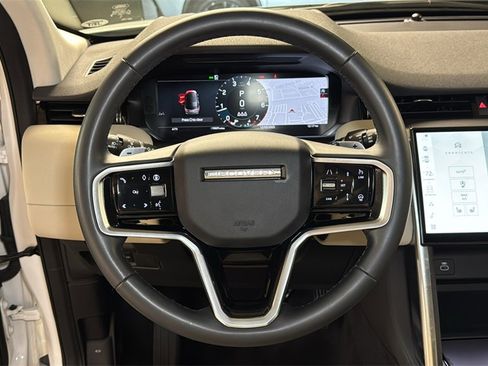 Used 2024 Land Rover Discovery Sport S image 21