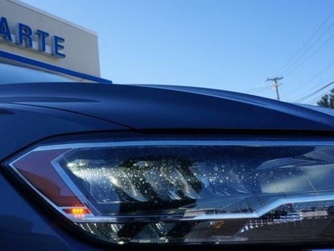 Certified 2023 Volkswagen Jetta SE w/ Panoramic Sunroof Package image 63