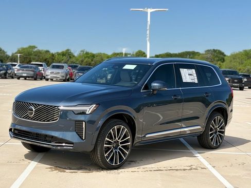 New 2026 Volvo XC90 B6 Plus w/ Protection Package Premier AWD/4WD image 3