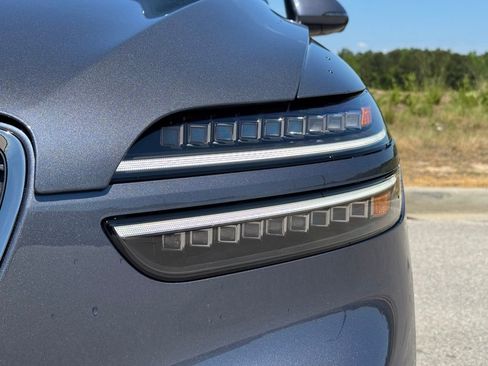 New 2026 Genesis GV70 2.5T Advanced image 10