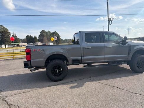 Used 2024 Ford F250 XLT w/ XLT Premium Package image 12