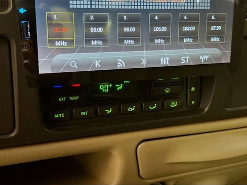 Used 2005 Ford Excursion Limited image 14