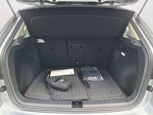 New 2025 Volkswagen Taos SEL image 29