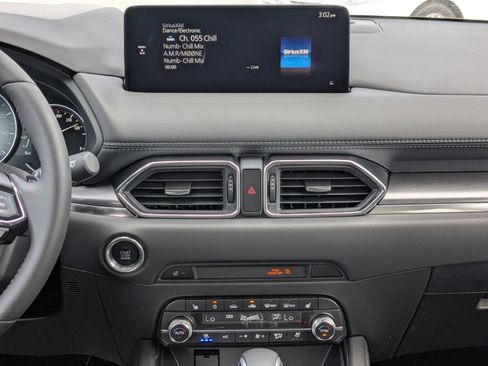 New 2025 MAZDA CX-5 AWD 2.5 S w/ Premium Plus Pkg image 16