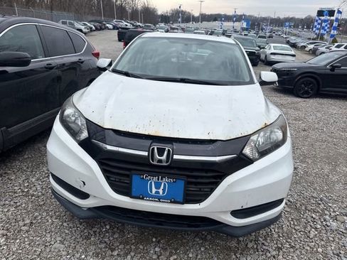 Certified 2018 Honda HR-V LX image 2